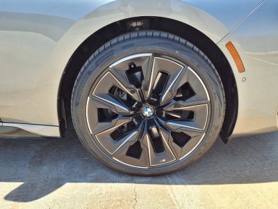 2023 BMW 7 Series 740i