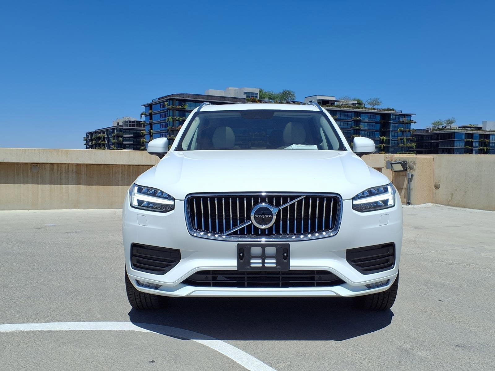 2020 Volvo XC90 T6MOMENTUM