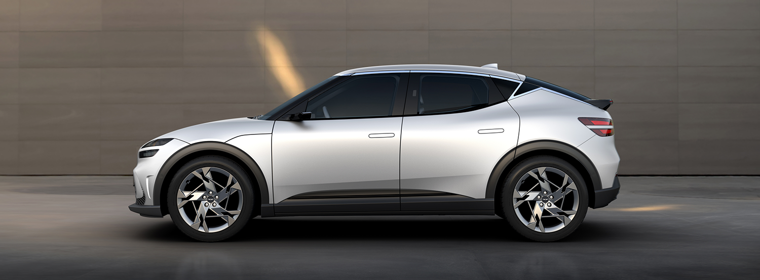 Side view of the white Genesis X Speedium Coupe concept car.